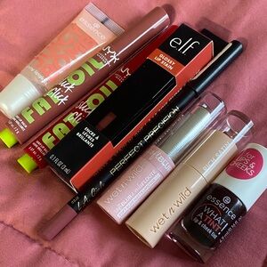 8 Lip Products Bundle | Red, Pink, Nude | elf NYX Wet n Wild Essence LA Girl